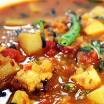 Aloo Tamatar Ka Jhol