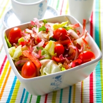 Leafy Salad with Walnuts  Recipe