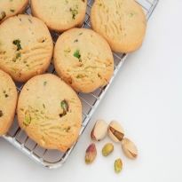 Pistachio Shortbread and Marinated Kiwi Salad Pistachio Shortbread and Marinated Kiwi Salad