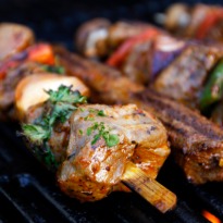 Daredevil chicken wings, Pathan swinger: IPL fever on your platter