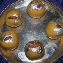 Besan ke Ladoo Recipe