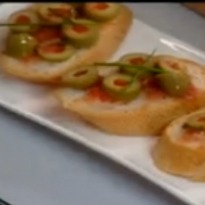 Bread with Tomatoes and Olives