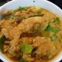 Chicken In Cream And Coconut Gravy