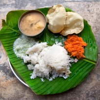 Why people eat with their hands in Kerala