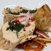 Palak Murgh Roulade with Makhni Gajar 