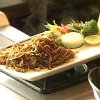 Pad Thai (Fried Noodles) Pad Thai (Fried Noodles)