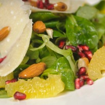 Pomegranate and Pepper Salad Recipe