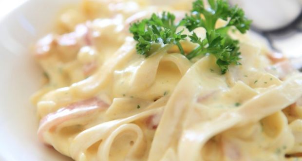White Sauce Pasta Recipe By Uttam Rawat Ndtv Food
