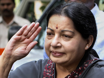 Ensure English is Used on Social Media, Jayalalithaa Writes to PM Modi: Full Text of Letter