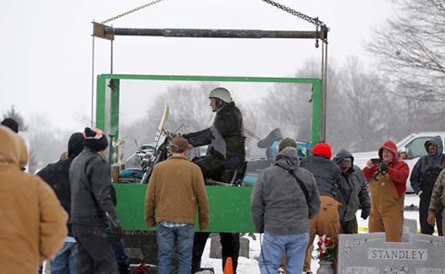 US man buried astride beloved Harley motorcycle