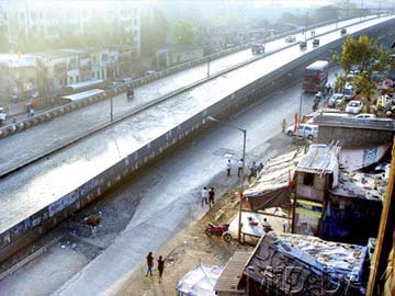 Rs 428-crore link road in Mumbai ready, but netas stall opening