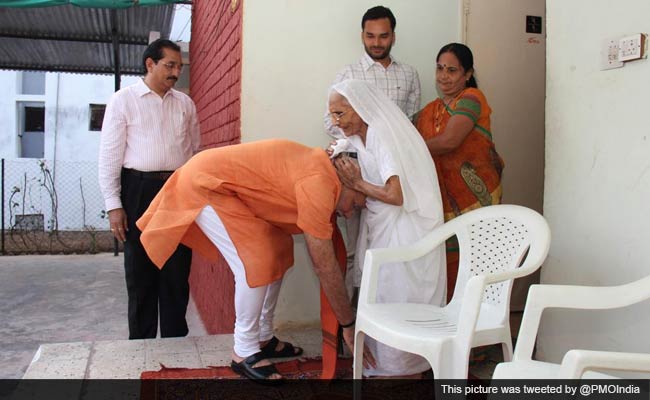 PM Modi's Birthday Begins with Visit to Mother; Dinner with Xi Tonight
