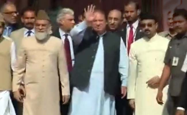 shahi_imam_nawaz_sharif_650_1.jpg