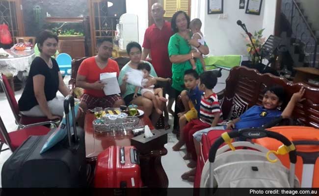indonesian_family_air_asia_flight_big_story_650.jpg