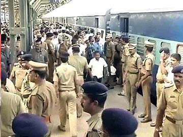 2 Blasts on Train at Chennai Railway Station, Woman Dead