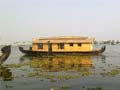 Houseboats workers' strike enters second day