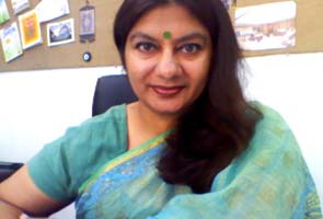 Well-known Pakistani journalist Marvi Sirmed shot at Well-known Pakistani journalist Marvi Sirmed shot at