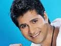Bhojpuri actor fires gun at Mumbai film studio