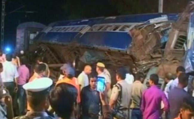 Collision Between Passenger Trains in Uttar Pradesh; 6 Killed, 40 Injured