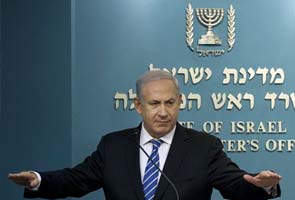 Israel mulls Gaza truce as toll tops 100