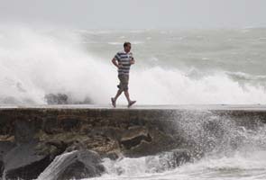 Tropical storm Isaac gains strength on path to US Gulf Coast 
