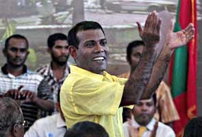 Maldives crisis: Will Nasheed be arrested? Legality of arrest warrant being examined