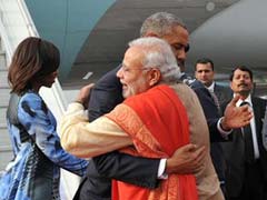 Modi_Obama_Hug_PIB_240x180.jpg