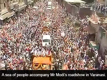 Modi_truck_Top_Shot_caption_360x270.jpg