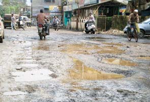 Mumbai_pothole_ulhasnagar_295.jpg