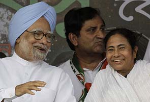 MAMATA BANERJEE TO MEET PM TODAY; WILL ANTI-TERROR CENTRE ROW COME UP?