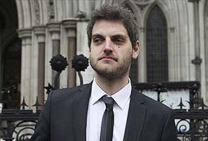 Bomb joke tweeter wins landmark ruling