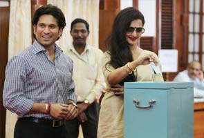 Sachin_Rekha-VP_295x200.jpg