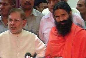 Sharad_yadav_Ramdev_295x200.jpg