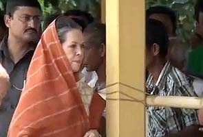 Sonia Gandhi arrives in Assam, visits relief camps