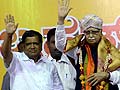 BJP leader LK Advani's plane develops technical snag, lands in Hyderabad 