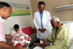 ANNA HAZARE DISCHARGED FROM HOSPITAL