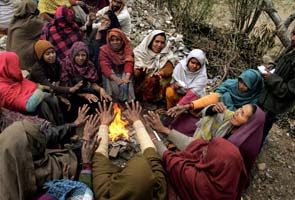 Delhi shivers,  3.3 minimum, but sunny day ahead