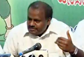High Court notice to Lokayukta, Kumaraswamy case adjourned to April 20