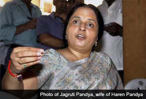 jagruti_with_caption_295.jpg
