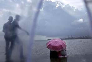 India retains average monsoon forecast for 2012