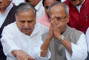 Pranab Mukherjee in Lucknow: Meets Mulayam Singh Yadav, Mayawati