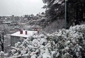 Hills near Shimla, Manali get season's first snow