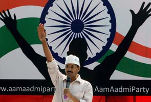 Arvind Kejriwal formally launches Aam Aadmi Party