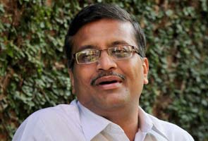 ashok khemka