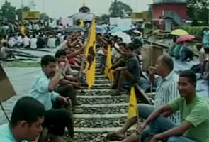 Assam violence claims 32 lives; 1500 more jawans sent