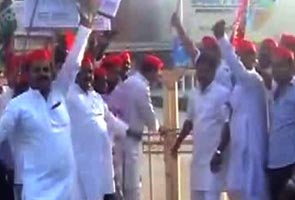 Bandh_Walmart_Lucknow_295.jpg