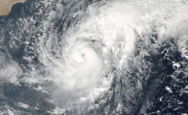 Cyclone Nilofar: 30,000 People to be Evacuated in Gujarat From Today - NDTV