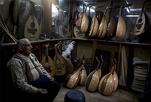 Cairo's musical heart, Mohammed Ali Street, fades Cairo's musical heart, Mohammed Ali Street, fades