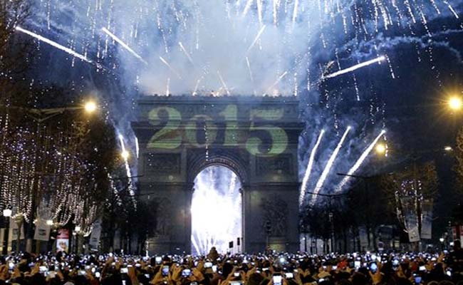 France_New_Year_650_AP.jpg