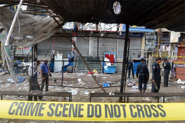 Hyderabad bomb blasts: one man detained; death toll rises to 16, 117 injured